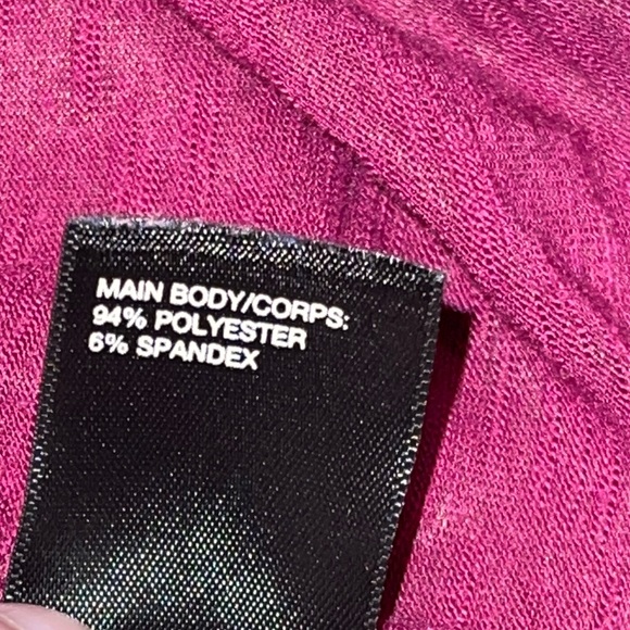 Zella Woman’s Fuchsia Athletic Tee With Back Vents Size XS - Picture 5 of 5